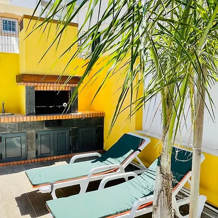 Alice - Private Pool - 10 Guests - *