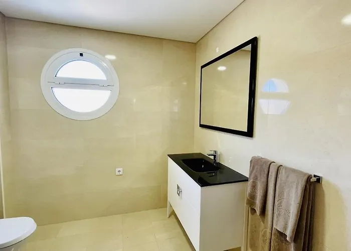 Alice By Check-in Portugal 度假居 *