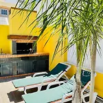 Alice - Private Pool - 10 Guests - *